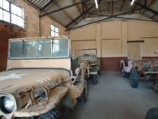 jeeps for restoration.jpg